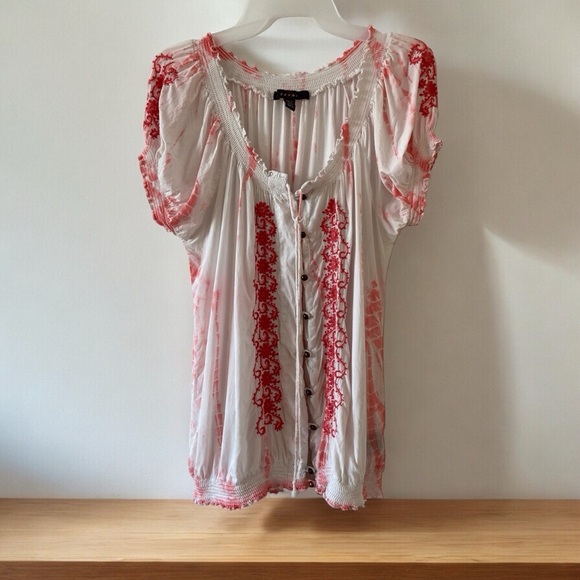 Fever Tops - Boho White flowy top with red embroidery puffy sleeves lightweight coquette girl